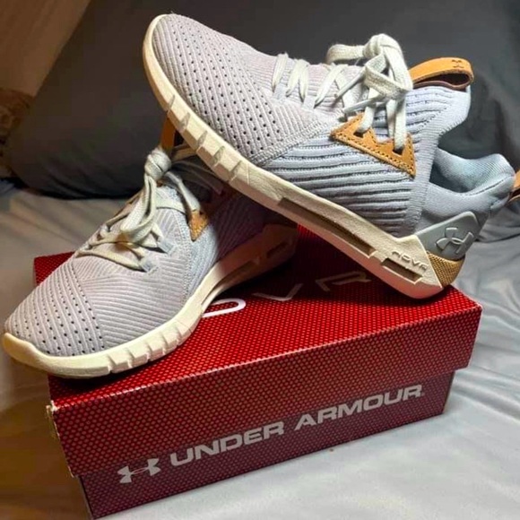 Under Armour Shoes - Women’s 5 Under Armour Hovr Shoes